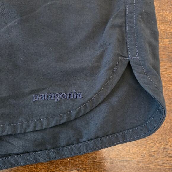 Patagonia Women's Wavefarer Boardshorts 4.5" Black Size 14 - Picture 4 of 11